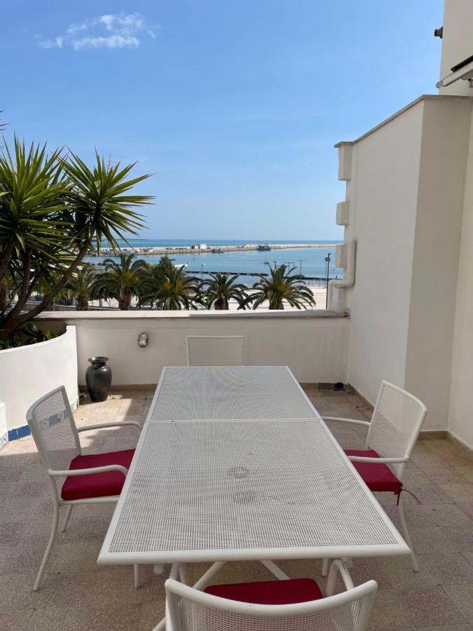 Terrazza Diomede- Manfredi Homes & Villas マンフレドーニア エクステリア 写真